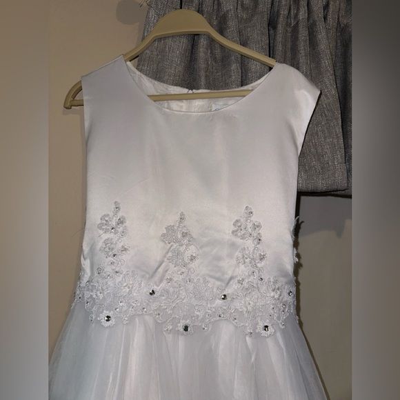 First Communion Dress size 18x for children - Picture 4 of 9